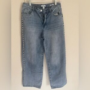 Pearl accent High rise wide leg jeans size 28